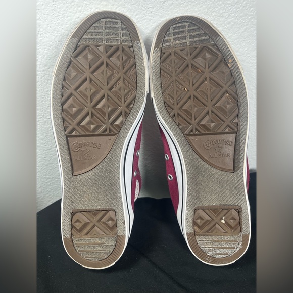 ⚠️SOLD⚠️Converse High Tops Shoes - Maroon & White - Men’s Size 10.5 - Picture 8 of 10
